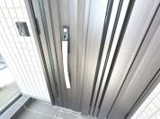 【LIXIL社製カードキー採用ドア】