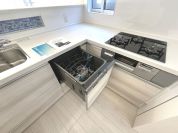 【食洗器付きシステムキッチン】