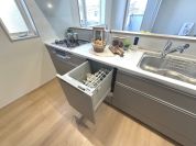 【食洗器付きシステムキッチン】