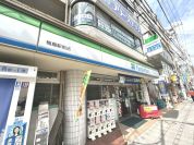 ファミリーマート梅島駅前店