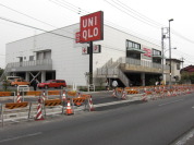 ユニクロ 足立入谷店 