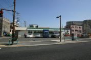 ファミリーマート 新田3丁目店