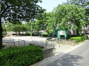 本木みどり児童遊園