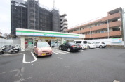 ファミリーマート加平インター店