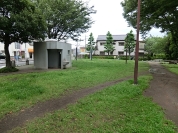 扇彫刻のある公園