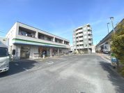 ファミリーマート足立舎人一丁目店