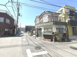 区画整理されたきれいな街並み、住環境も良好です。