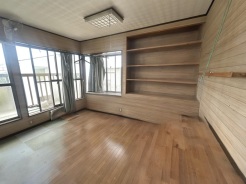 光に包まれるように設計された空間。太陽の光が爽やかな目覚めを誘い一日の始まりを素敵に彩ります。
