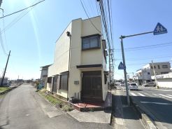 角地につき陽当り良好！現地で陽当りの良さをご確認ください！
