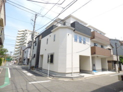 足立区西新井本町１丁目