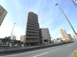 鉄骨鉄筋コンクリート・鉄筋コンクリート造り１３階建てマンション、総戸数３９戸のコミュニティ