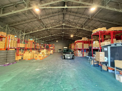 約１４５坪の広々とした空間