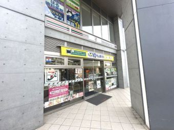 セブンイレブン足立五反野駅前店
