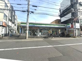 ファミリーマート足立五反野駅前店