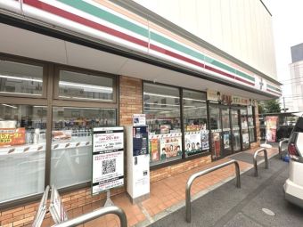 セブンイレブン梅島駅前店