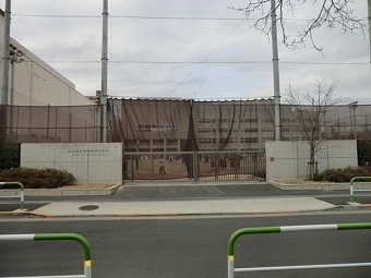赤羽岩淵中学校