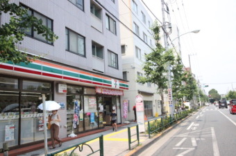 セブンイレブン北区西ヶ原２丁目店