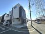 ８ｍ×６ｍ公道角地、開放感溢れる立地
現地写真(2024年12月撮影)