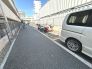 敷地内にバイク置場あります。(空・料金要確認)
