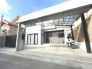 閑静な住宅街、前面道路は交通量も少なく小さなお子様がいるご家庭も安心。
