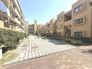 住民達の憩いの場としてお使いいただけるガーデンスクエア