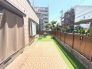 ５５坪のゆとりある敷地、広々としたスペースでガーデニング等はいかがですか？

