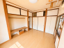 内装をシンプルに仕上げておりますので、お住まいになられた中で自分たちの思い通りにいろいろアレンジが楽しめます。※ＡＩによる家具除去実施

