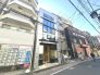 人通りの多い駅前７．２ｍ公道面