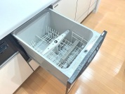 【食洗器付きシステムキッチン】