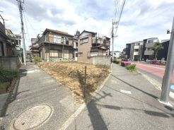 西側隣地通路につき角地のような陽当り