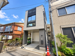 堂々完成!「どんな設備が付くの?」「建具はどんな色?」、そんな疑問は、現地で確認してみませんか?事前にご予約いただきますと、スムーズにご案内ができます。