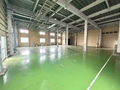 1階部分の工場部分は324㎡・天井高5.5m