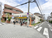 セブンイレブン足立日ノ出町店
