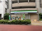 ファミリーマート板橋駅桜通り店